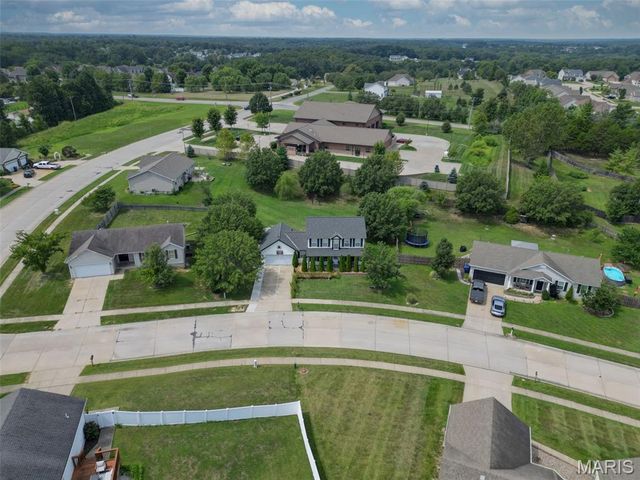 203 Wildflower Ridge Drive, Wentzville, MO 63385