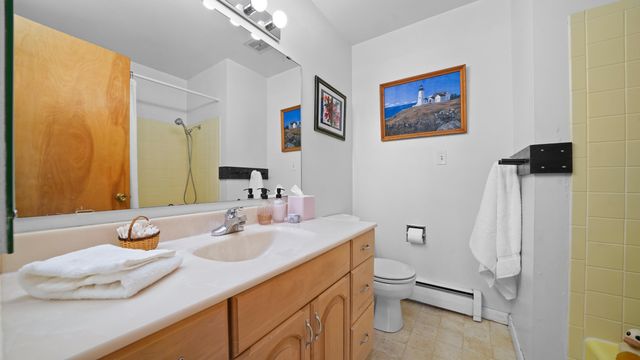 698 Round Hill Drive, Grand Junction, CO 81506