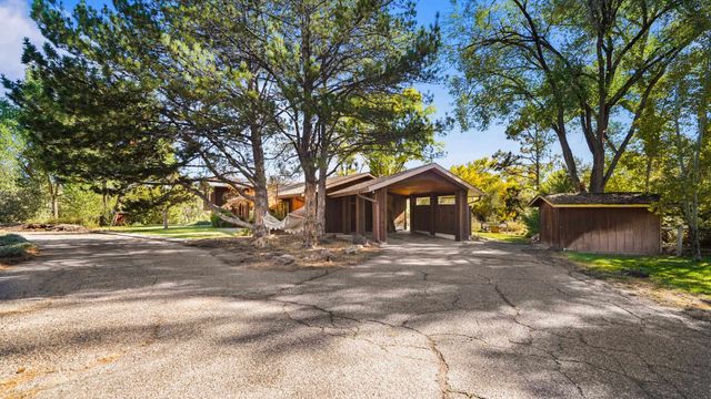 698 Round Hill Drive, Grand Junction, CO 81506