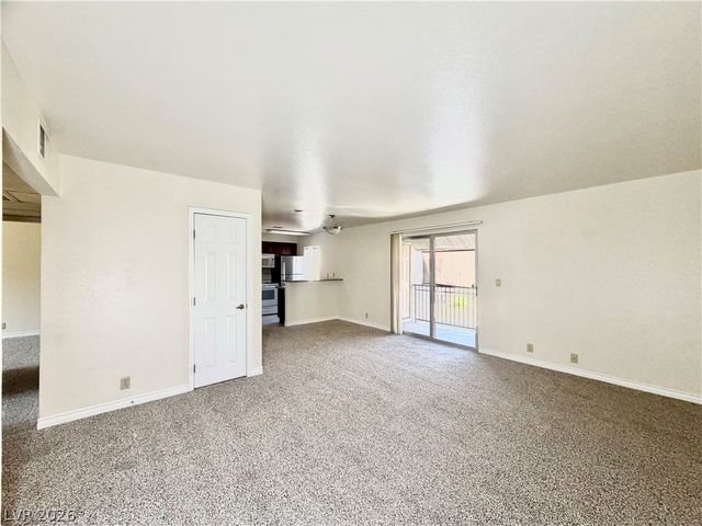 5281 River Glen Drive 222, Las Vegas, NV 89103