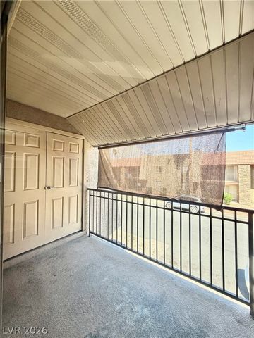 5281 River Glen Drive 222, Las Vegas, NV 89103