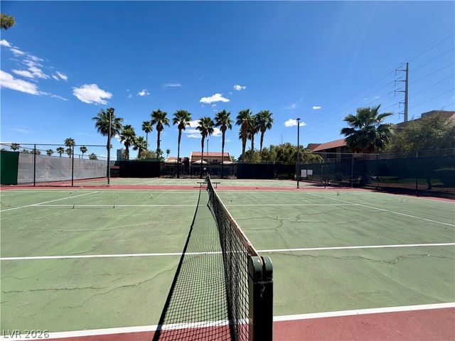 5281 River Glen Drive 222, Las Vegas, NV 89103