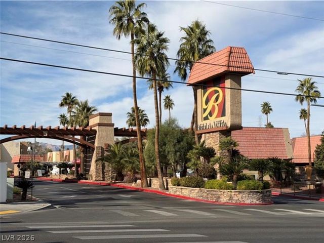 5281 River Glen Drive 222, Las Vegas, NV 89103