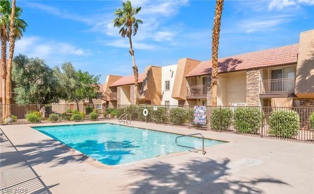 5281 River Glen Drive 222, Las Vegas, NV 89103