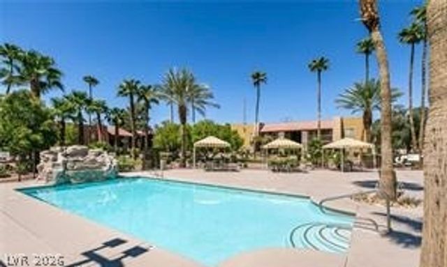 5281 River Glen Drive 222, Las Vegas, NV 89103