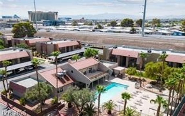 5281 River Glen Drive 222, Las Vegas, NV 89103