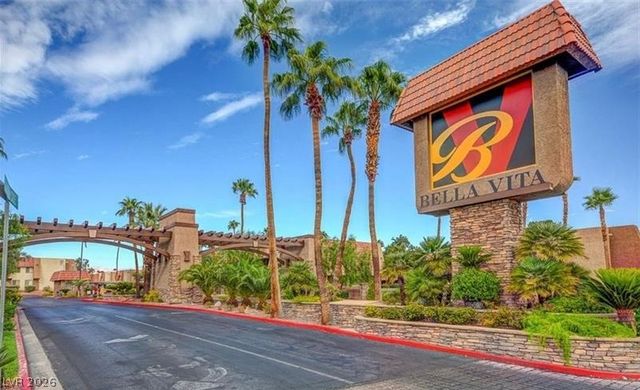 5281 River Glen Drive 222, Las Vegas, NV 89103