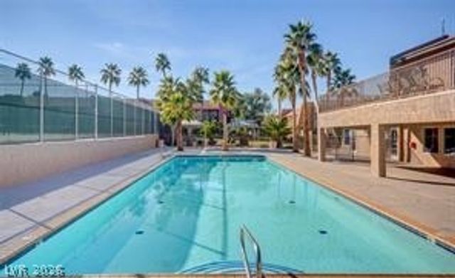 5281 River Glen Drive 222, Las Vegas, NV 89103