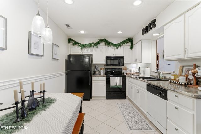 8009 Chambord Way, Powell, TN 37849