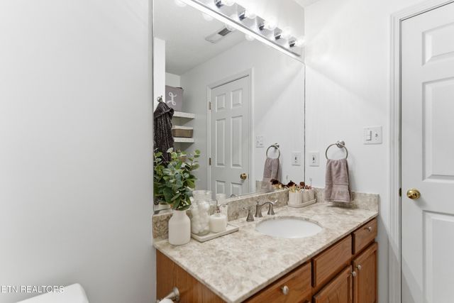 8009 Chambord Way, Powell, TN 37849