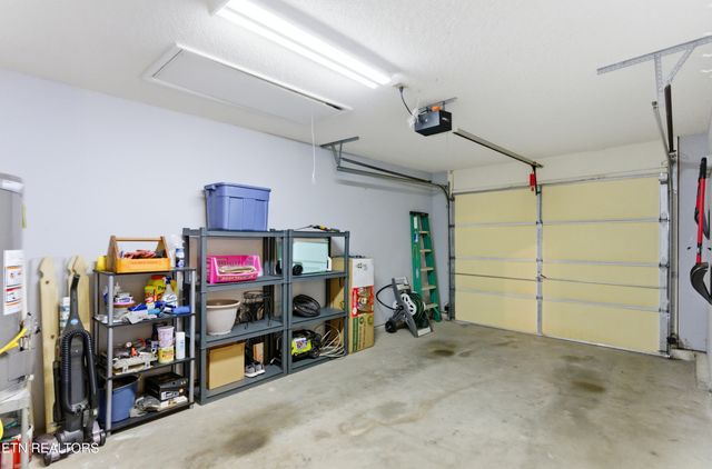 8009 Chambord Way, Powell, TN 37849