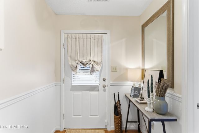 8009 Chambord Way, Powell, TN 37849