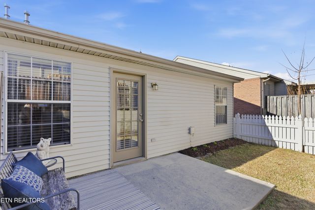 8009 Chambord Way, Powell, TN 37849