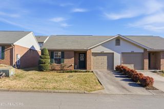 8009 Chambord Way, Powell, TN 37849