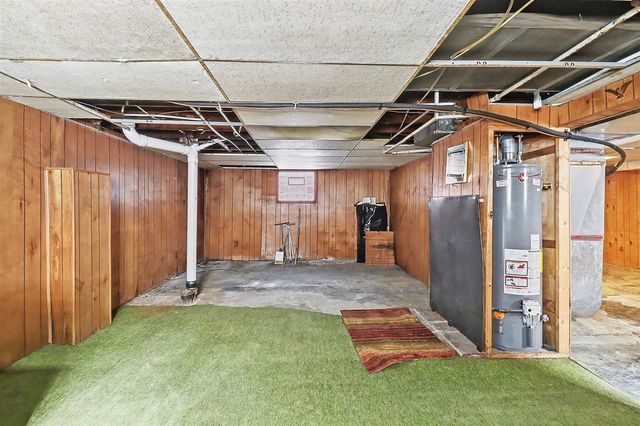 1562 Lafayette Boulevard, Lincoln Park, MI 48146