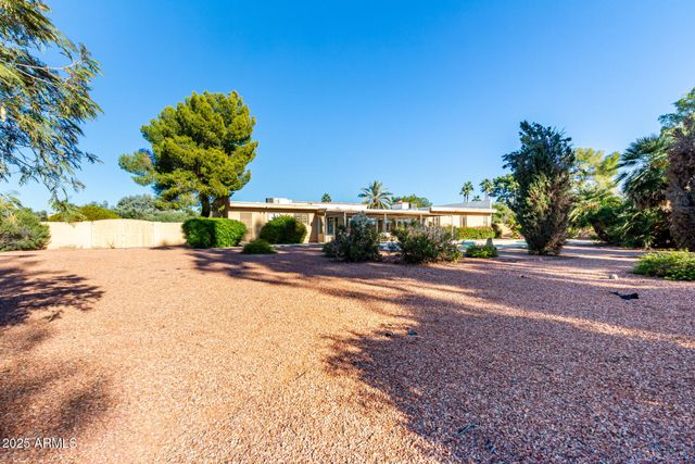 8129 E CHARTER OAK Drive, Scottsdale, AZ 85260