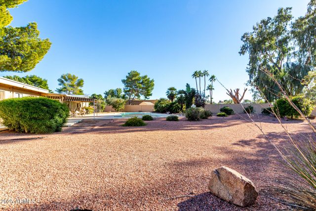 8129 E CHARTER OAK Drive, Scottsdale, AZ 85260