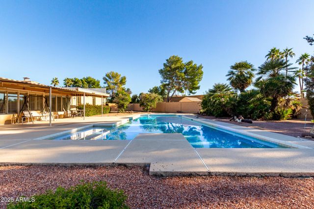 8129 E CHARTER OAK Drive, Scottsdale, AZ 85260