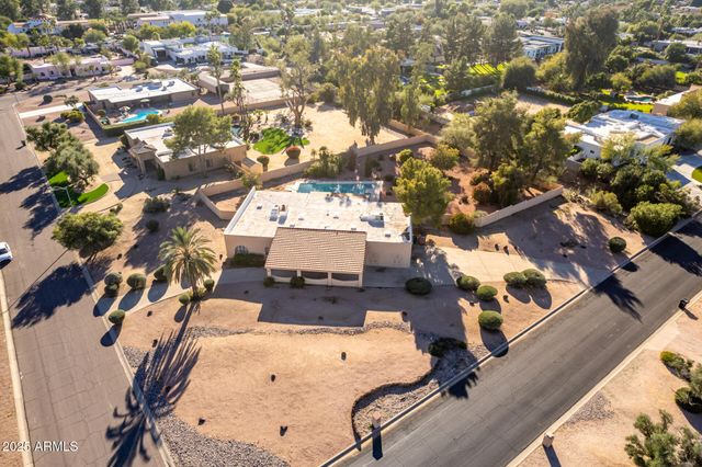 8129 E CHARTER OAK Drive, Scottsdale, AZ 85260