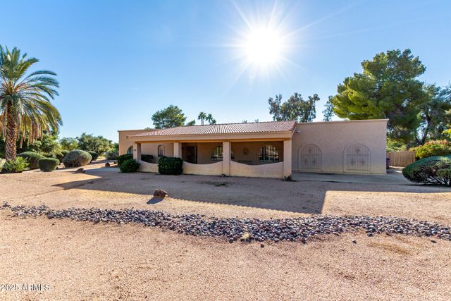 8129 E CHARTER OAK Drive, Scottsdale, AZ 85260