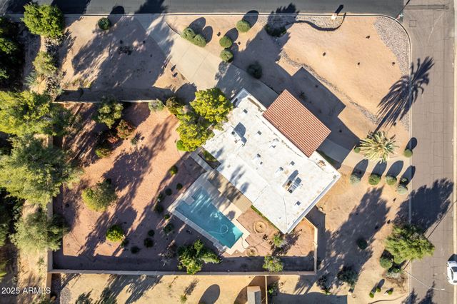 8129 E CHARTER OAK Drive, Scottsdale, AZ 85260