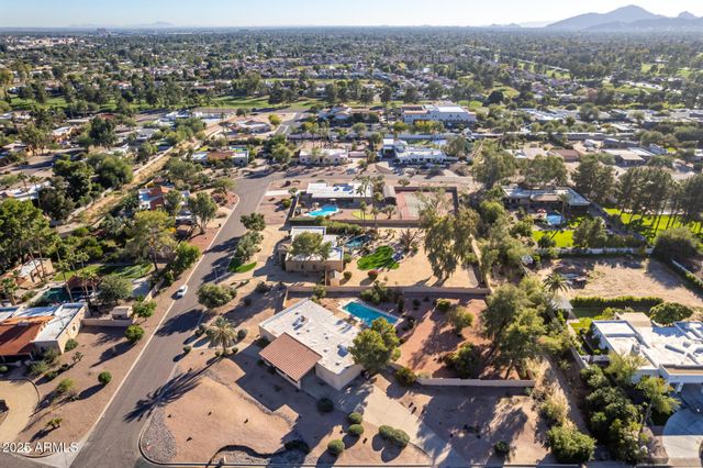 8129 E CHARTER OAK Drive, Scottsdale, AZ 85260