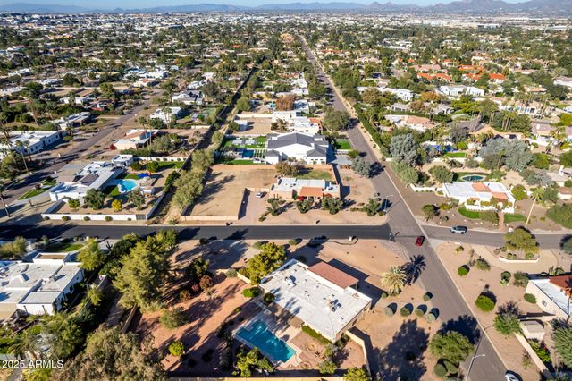 8129 E CHARTER OAK Drive, Scottsdale, AZ 85260