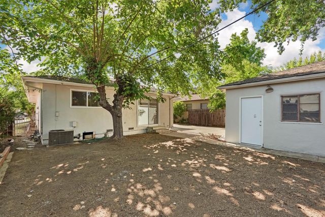2135 Manchester Ave, Stockton, CA 95204