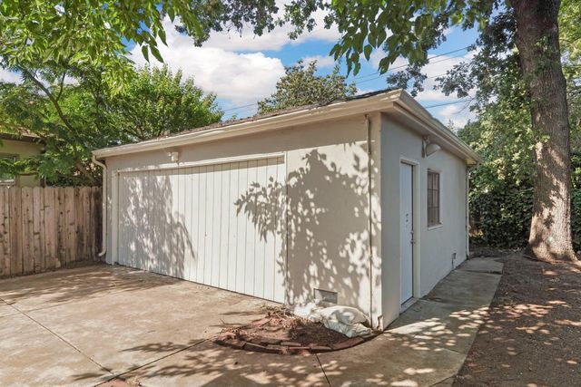 2135 Manchester Ave, Stockton, CA 95204
