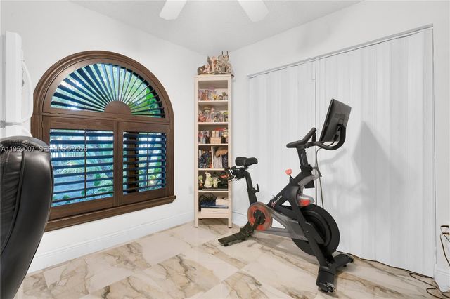 15830 SW 139th Ave, Miami, FL 33177