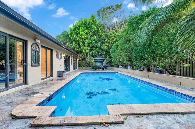 15830 SW 139th Ave, Miami, FL 33177