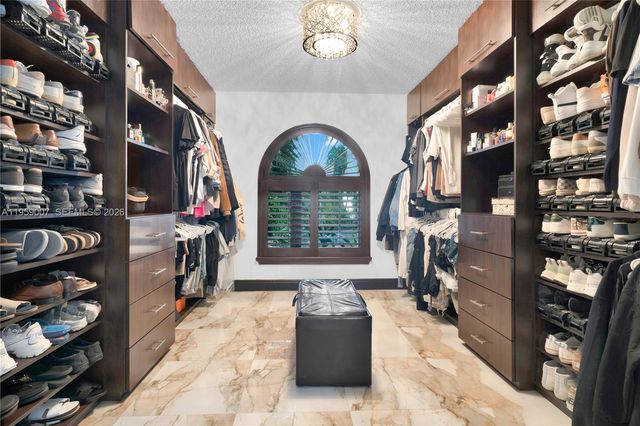 15830 SW 139th Ave, Miami, FL 33177