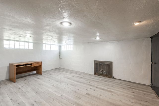 3711 Sleepy Hollow Dr, Wichita, KS 67208