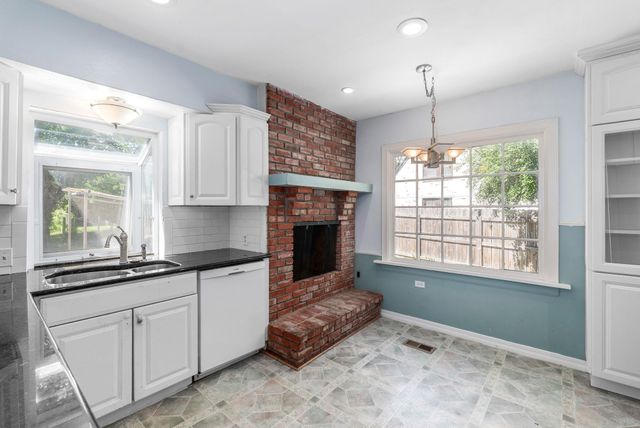 3711 Sleepy Hollow Dr, Wichita, KS 67208