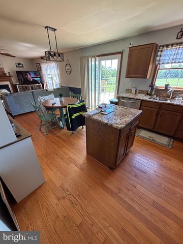 12650 GARNES RD, Mercersburg, PA 17236