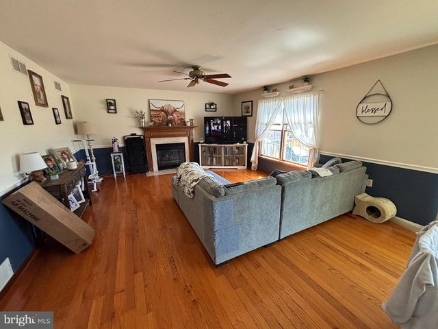 12650 GARNES RD, Mercersburg, PA 17236