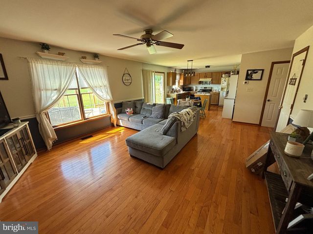12650 GARNES RD, Mercersburg, PA 17236