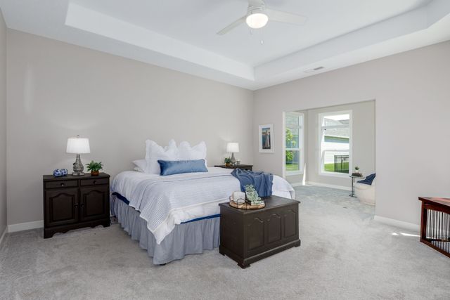 908 S 100th Street, West Des Moines, IA 50266
