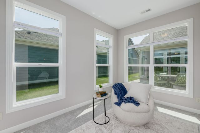 908 S 100th Street, West Des Moines, IA 50266