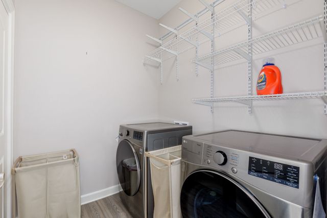 908 S 100th Street, West Des Moines, IA 50266