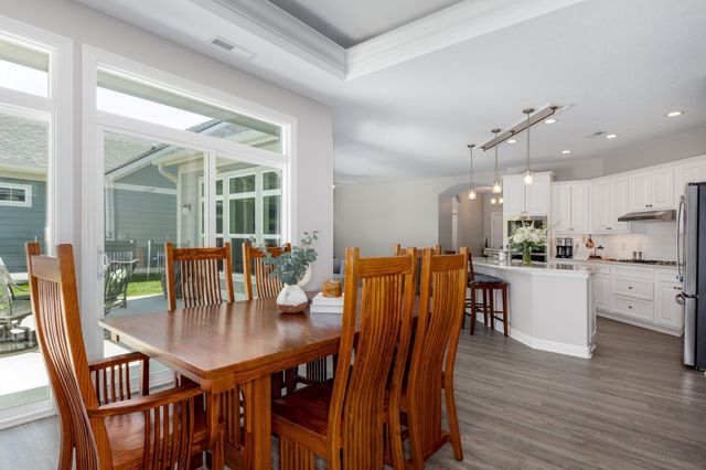 908 S 100th Street, West Des Moines, IA 50266