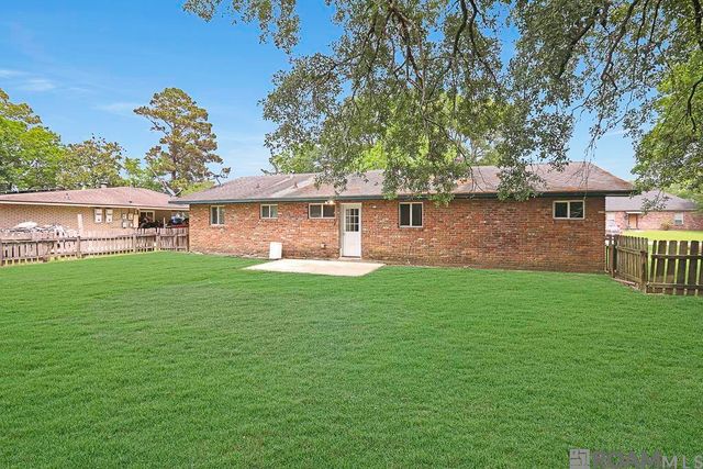 4240 Bea Dr, Baton Rouge, LA 70809