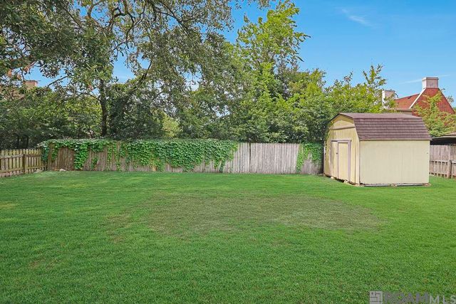 4240 Bea Dr, Baton Rouge, LA 70809