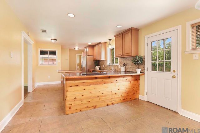 4240 Bea Dr, Baton Rouge, LA 70809