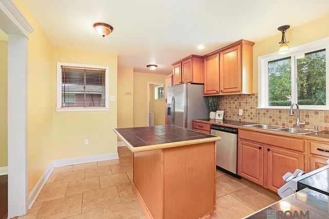 4240 Bea Dr, Baton Rouge, LA 70809
