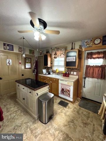 10 S 2ND ST, Dillsburg, PA 17019