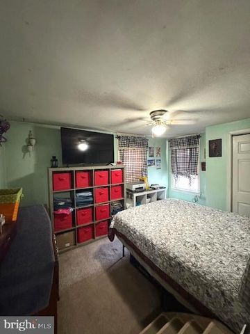 10 S 2ND ST, Dillsburg, PA 17019