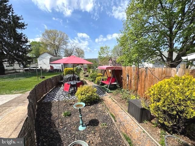 10 S 2ND ST, Dillsburg, PA 17019
