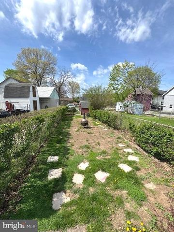 10 S 2ND ST, Dillsburg, PA 17019