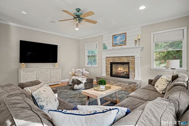 35 South Benson Commons, Fairfield, CT 06824
